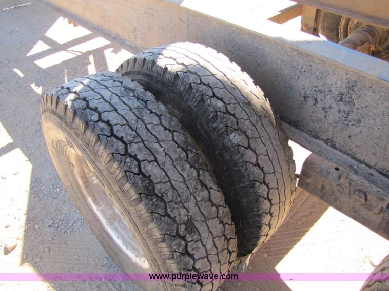 image for item A5039 2008 Starlite 20' dump trailer