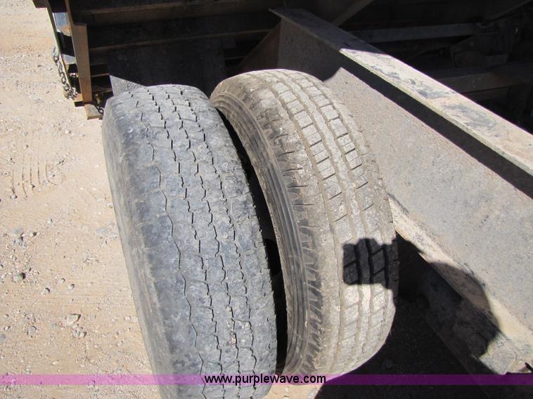 image for item A5039 2008 Starlite 20' dump trailer