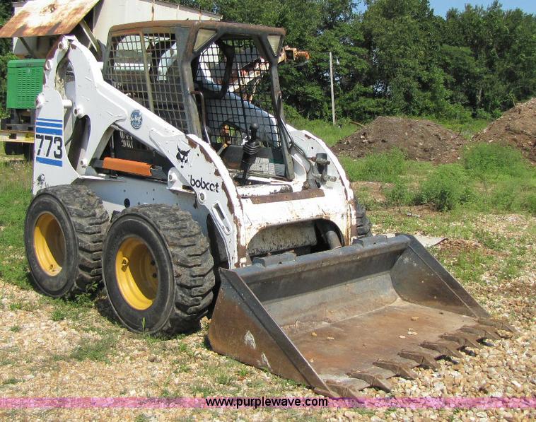 image for item A5061 Bobcat 773 skid steer