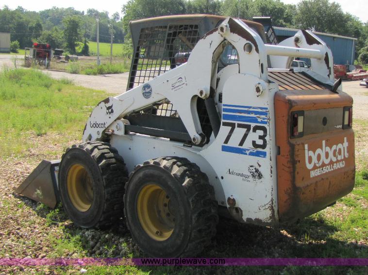 image for item A5061 Bobcat 773 skid steer