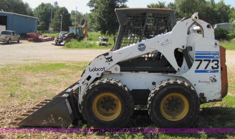 image for item A5061 Bobcat 773 skid steer