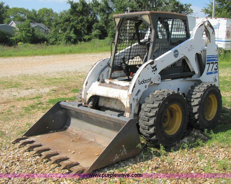 image for item A5061 Bobcat 773 skid steer