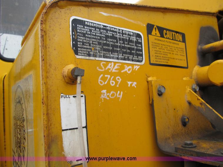 image for item A5442 1989 John Deere 690D-LC excavator