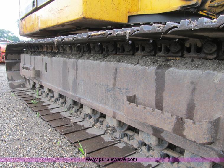 image for item A5442 1989 John Deere 690D-LC excavator