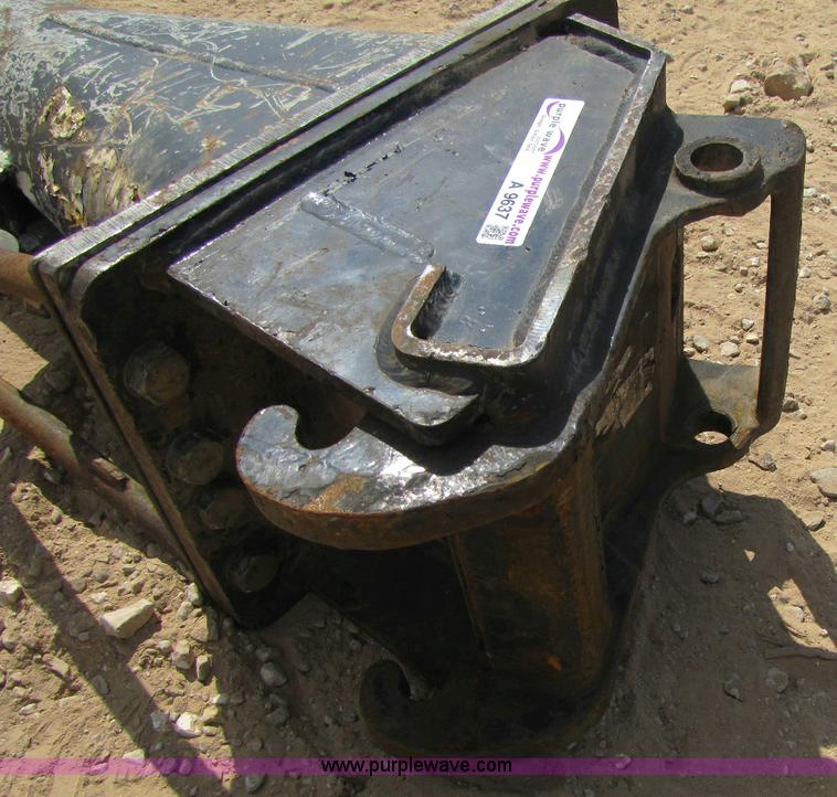 image for item A9637 Bobcat HB980 breaker