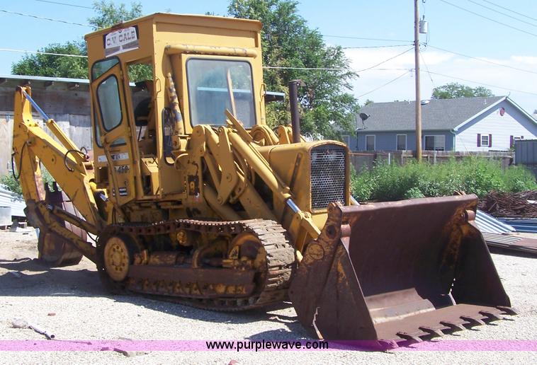 image for item B3525 1973 John Deere 450B track loader