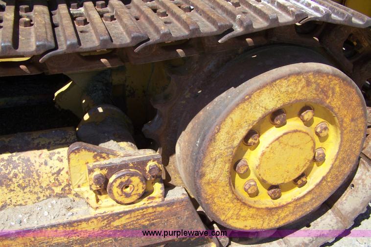 image for item B3525 1973 John Deere 450B track loader
