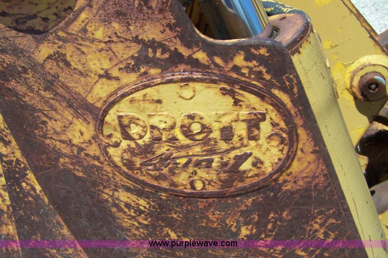 image for item B3525 1973 John Deere 450B track loader