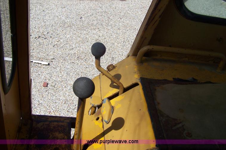 image for item B3525 1973 John Deere 450B track loader