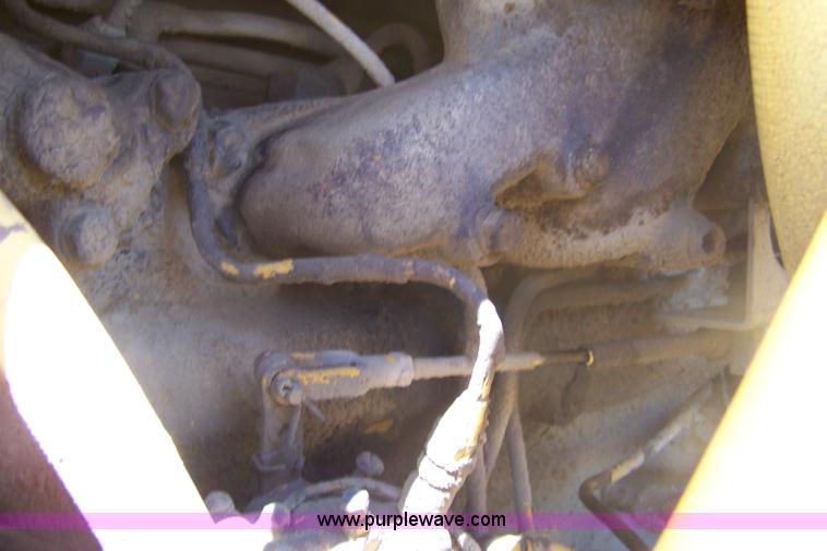 image for item B3525 1973 John Deere 450B track loader