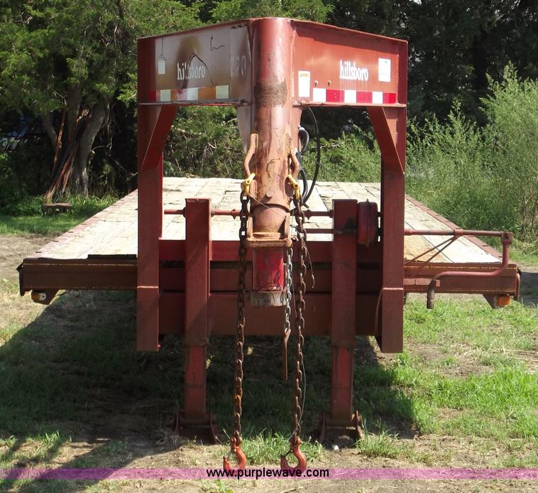 image for item B5011 1990 Hillsboro 32' goose neck trailer