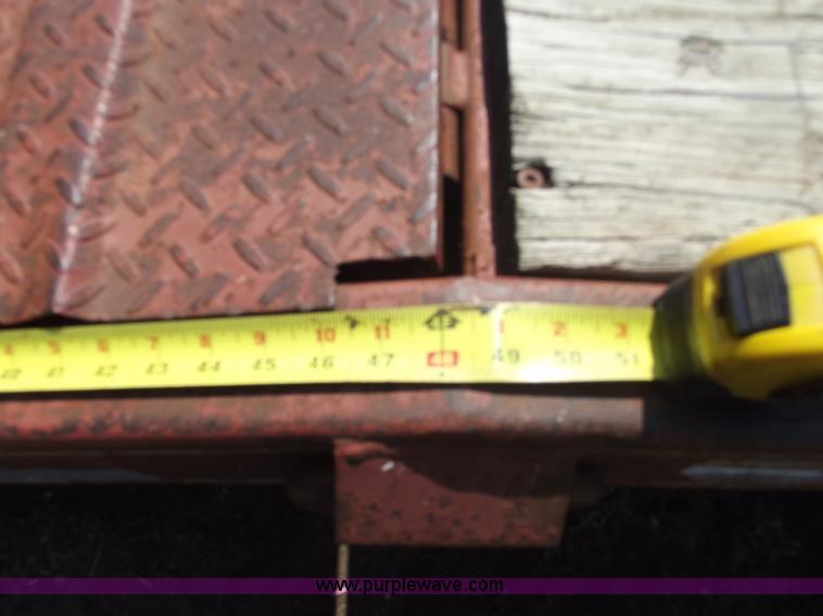 image for item B5011 1990 Hillsboro 32' goose neck trailer