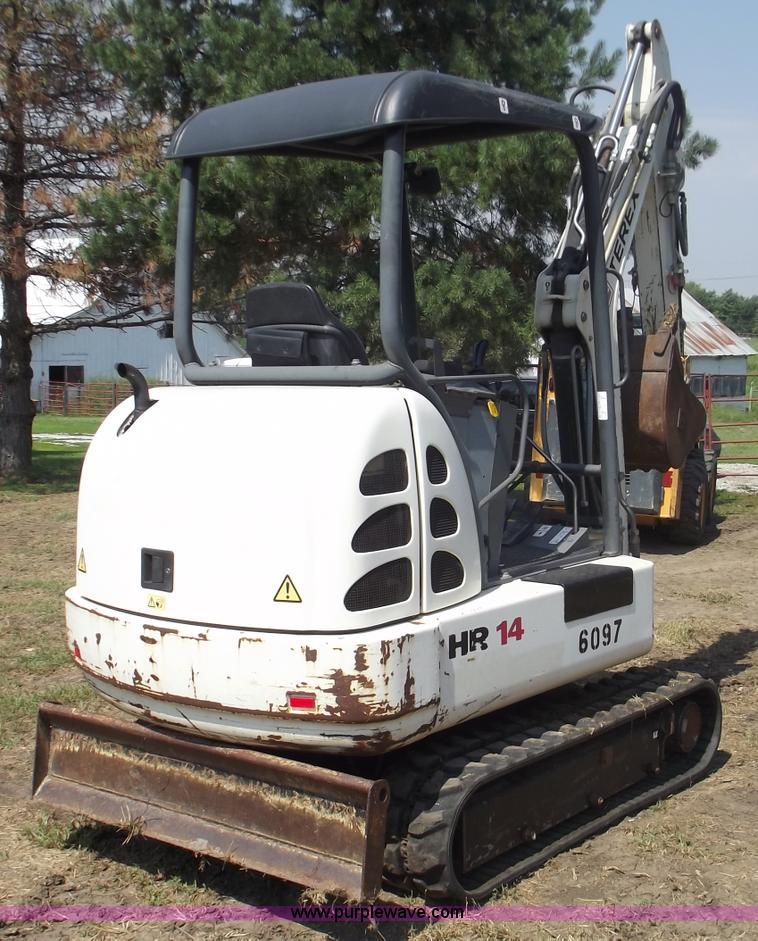 image for item B5012 2005 Terex HR14 mini excavator