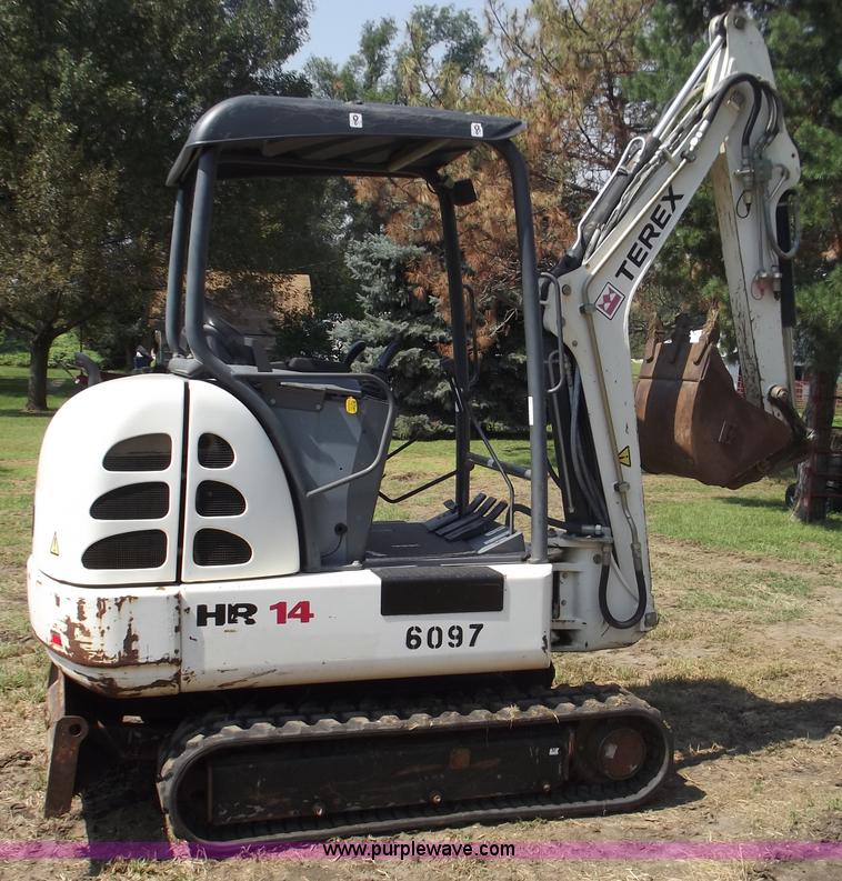 image for item B5012 2005 Terex HR14 mini excavator