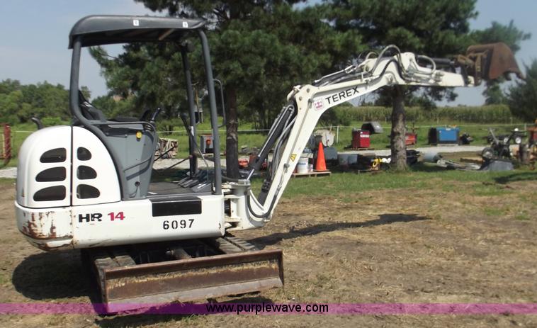 image for item B5012 2005 Terex HR14 mini excavator