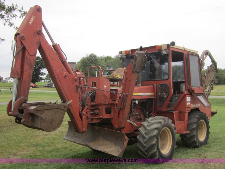 image for item C5006 1996 Ditch Witch 8020 trencher