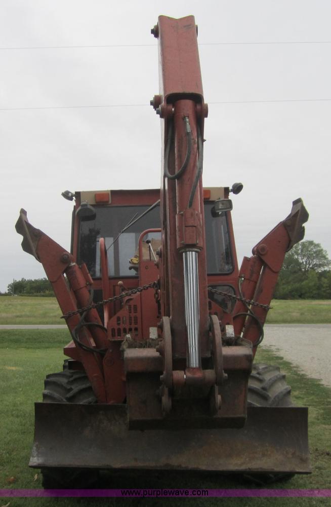 image for item C5006 1996 Ditch Witch 8020 trencher