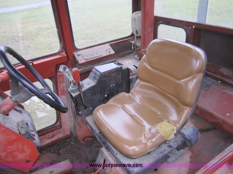 image for item C5006 1996 Ditch Witch 8020 trencher