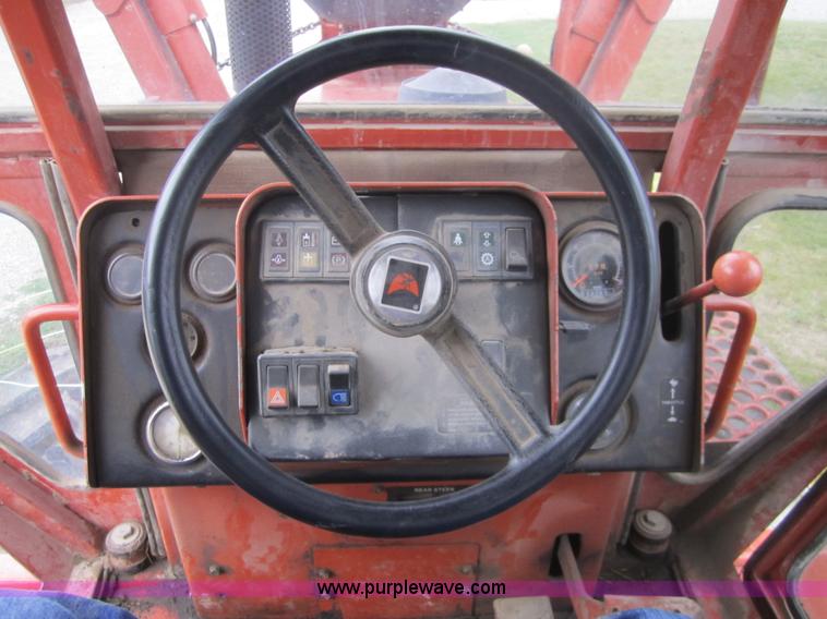 image for item C5006 1996 Ditch Witch 8020 trencher