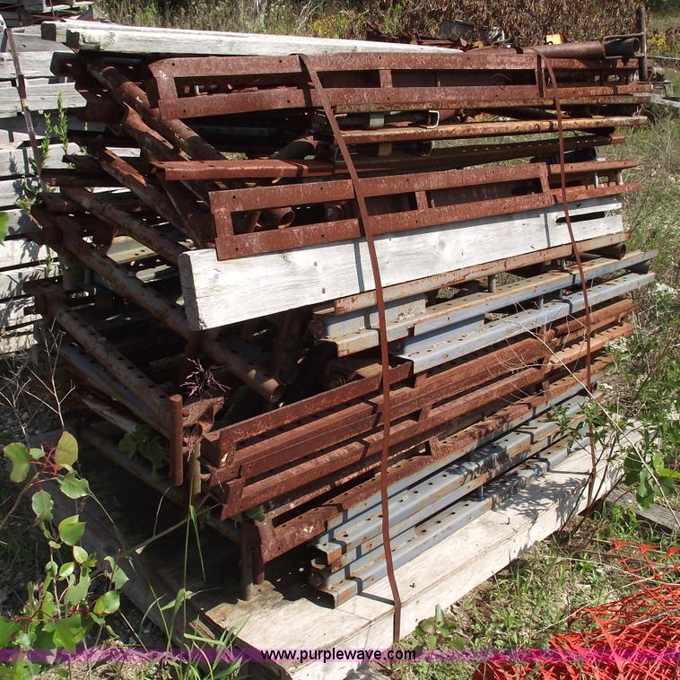 image for item C5538 (162) overhang jacks