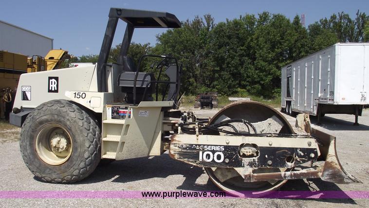 image for item C5547 1997 Ingersoll Rand SD100 Pro Pac vibratory roller/packer