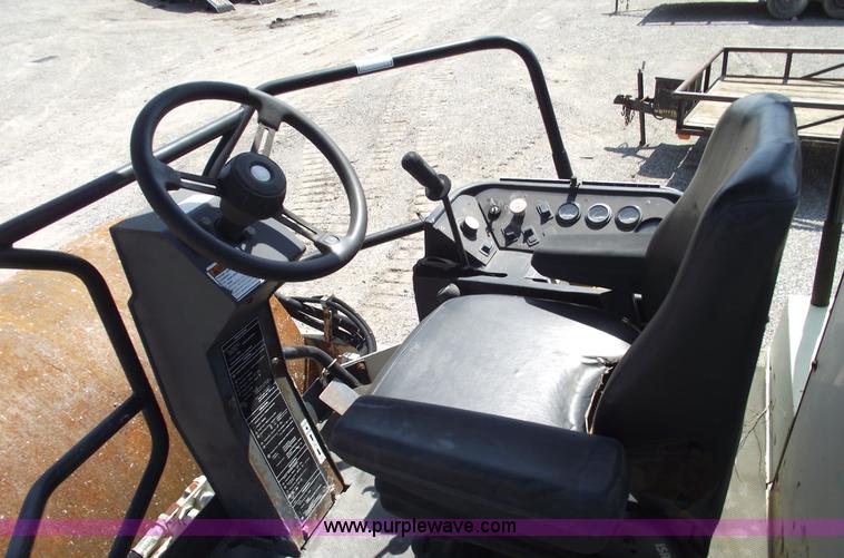 image for item C5547 1997 Ingersoll Rand SD100 Pro Pac vibratory roller/packer