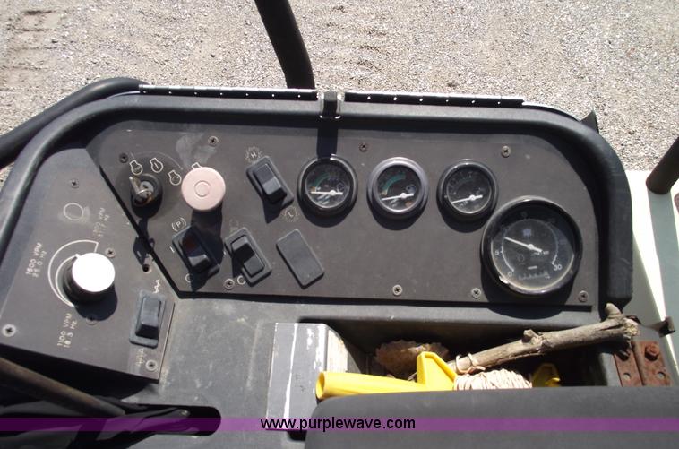 image for item C5547 1997 Ingersoll Rand SD100 Pro Pac vibratory roller/packer