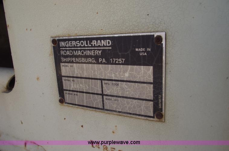 image for item C5547 1997 Ingersoll Rand SD100 Pro Pac vibratory roller/packer