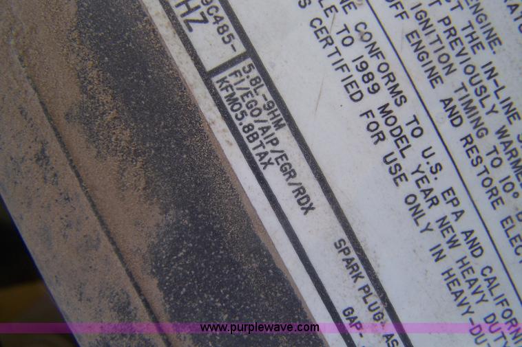 image for item D8513 1989 Ford F350 Custom pickup truck