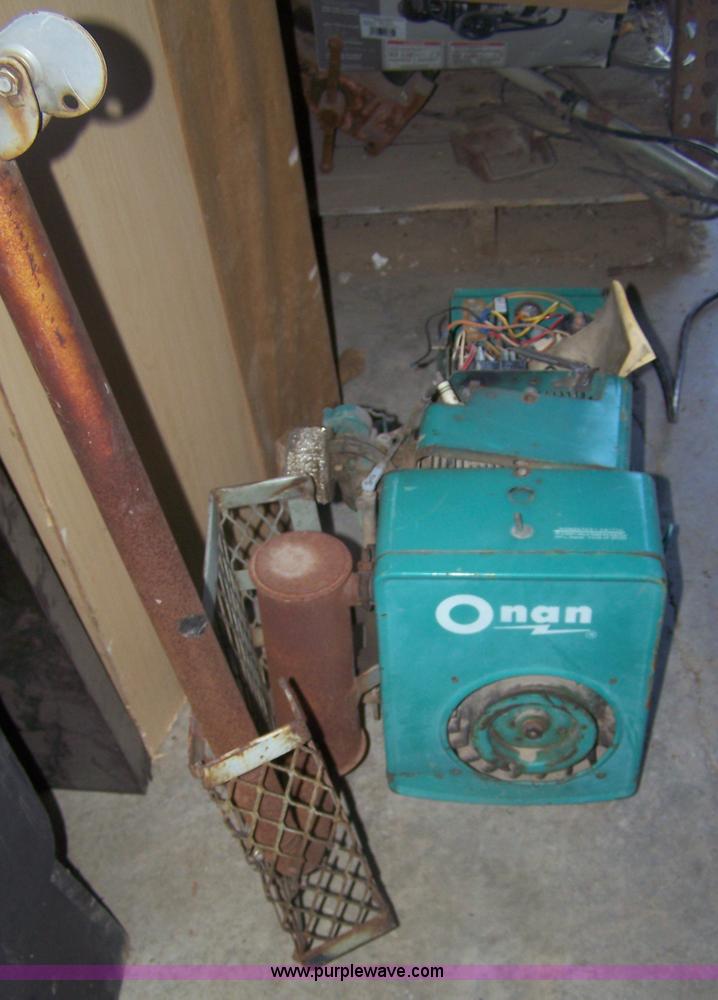 image for item D8513 1989 Ford F350 Custom pickup truck