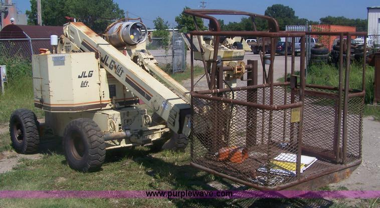 image for item D8514 JLG 20GT man lift