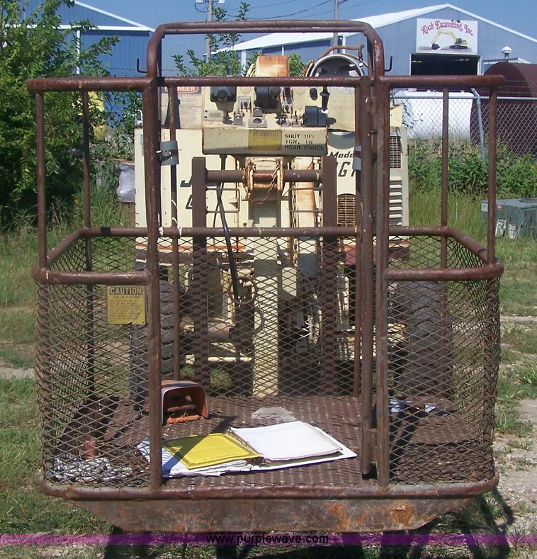 image for item D8514 JLG 20GT man lift