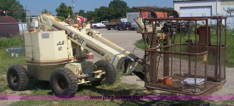image for item D8514 JLG 20GT man lift