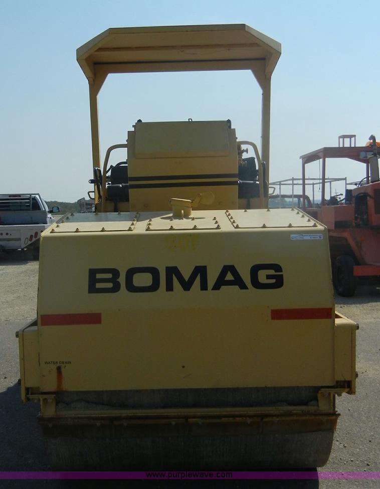 image for item D9931 1984 Bomag BW140 roller