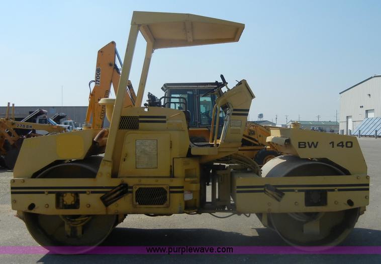 image for item D9931 1984 Bomag BW140 roller