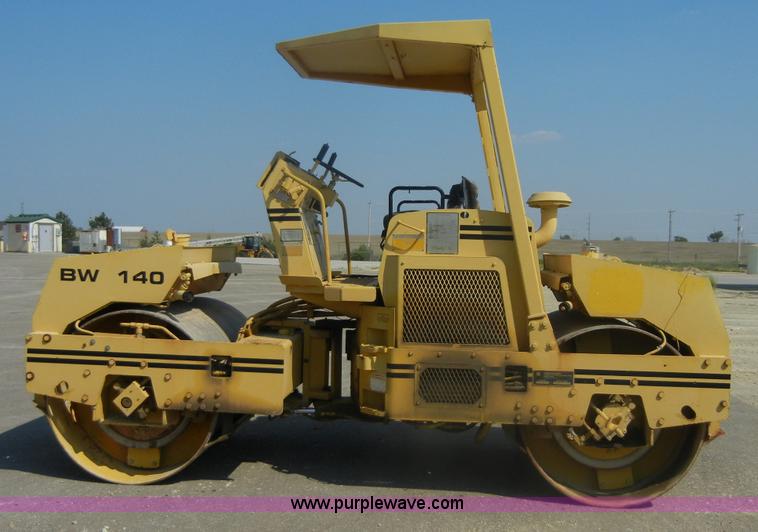 image for item D9931 1984 Bomag BW140 roller