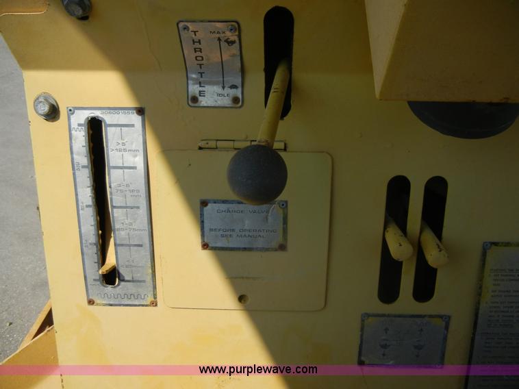 image for item D9931 1984 Bomag BW140 roller