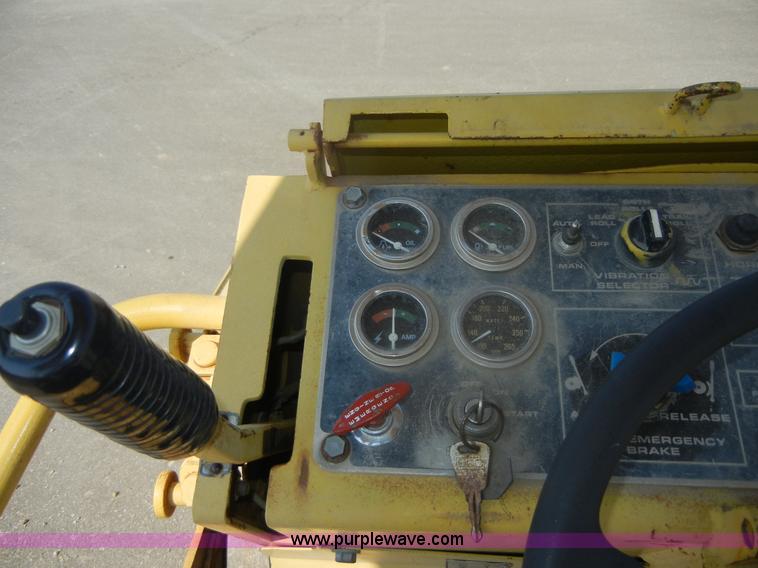 image for item D9931 1984 Bomag BW140 roller