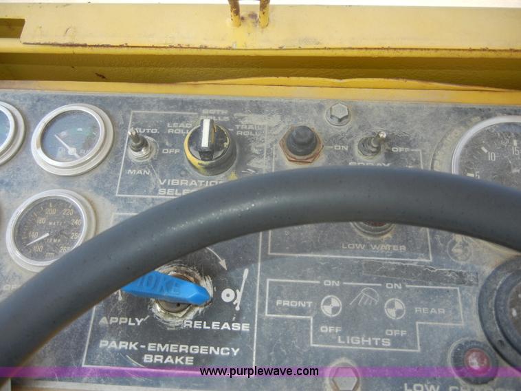 image for item D9931 1984 Bomag BW140 roller