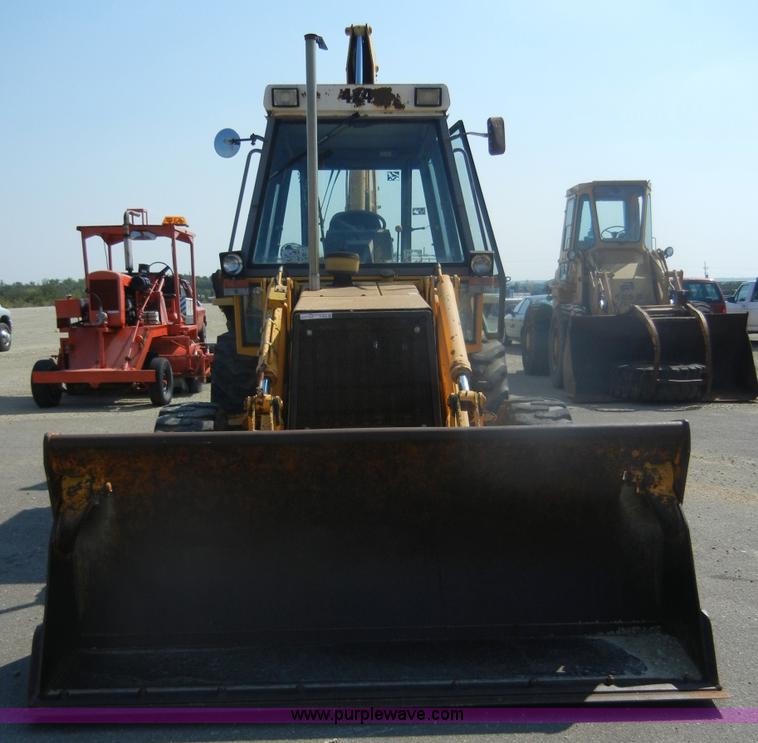image for item D9933 1990 JCB 1700B backhoe