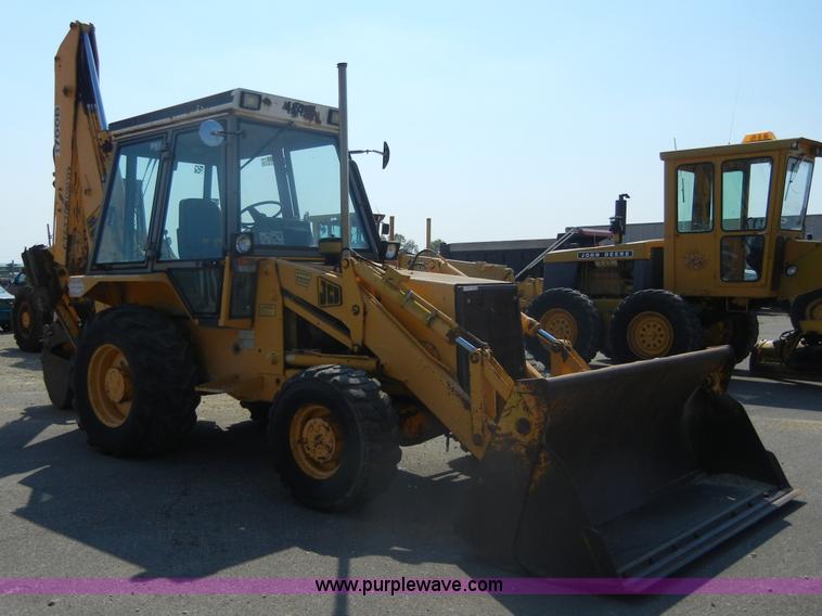 image for item D9933 1990 JCB 1700B backhoe