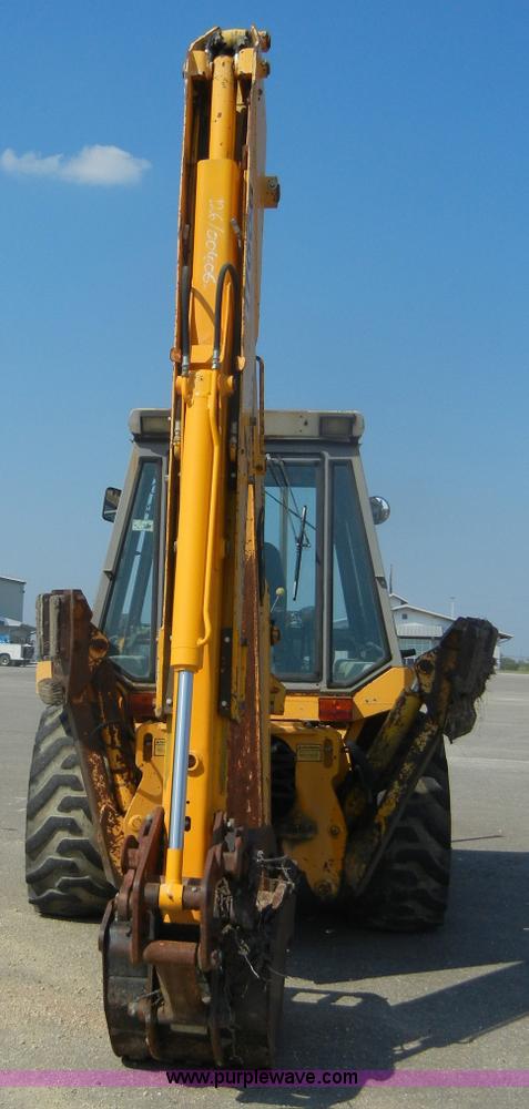 image for item D9933 1990 JCB 1700B backhoe