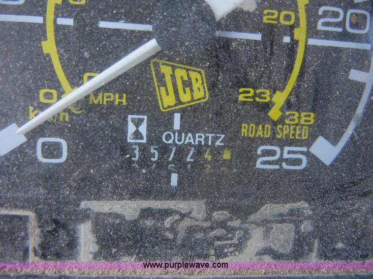 image for item D9933 1990 JCB 1700B backhoe