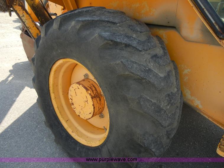 image for item D9933 1990 JCB 1700B backhoe