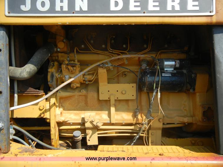 image for item D9935 1969 John Deere 570A motor grader