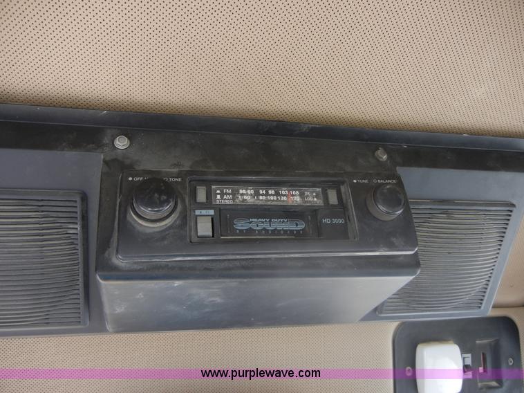 image for item D9936 1995 John Deere 770BH motor grader