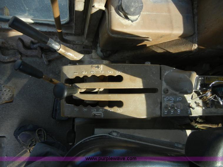 image for item D9937 1993 Caterpillar 140G motor grader