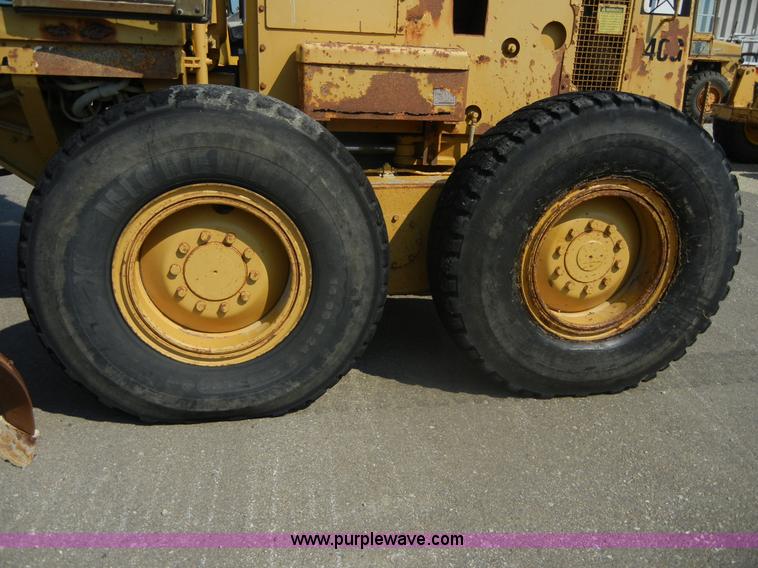 image for item D9937 1993 Caterpillar 140G motor grader