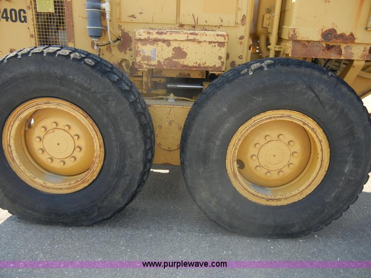 image for item D9937 1993 Caterpillar 140G motor grader