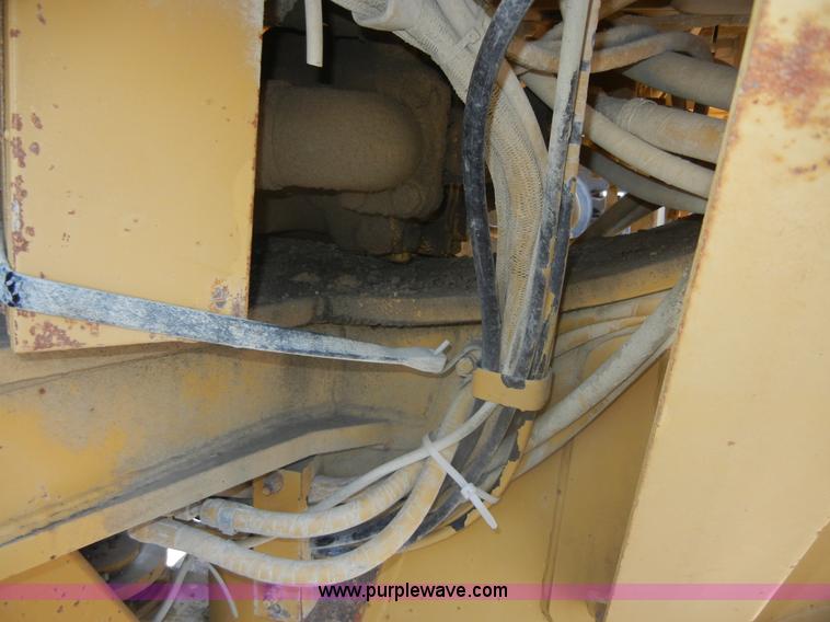 image for item D9937 1993 Caterpillar 140G motor grader